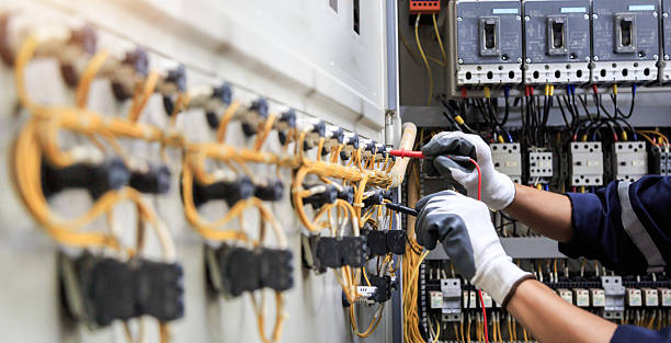 Professional Electrician technician working in Jordan, MN